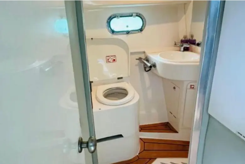 Lancha Intermarine 440